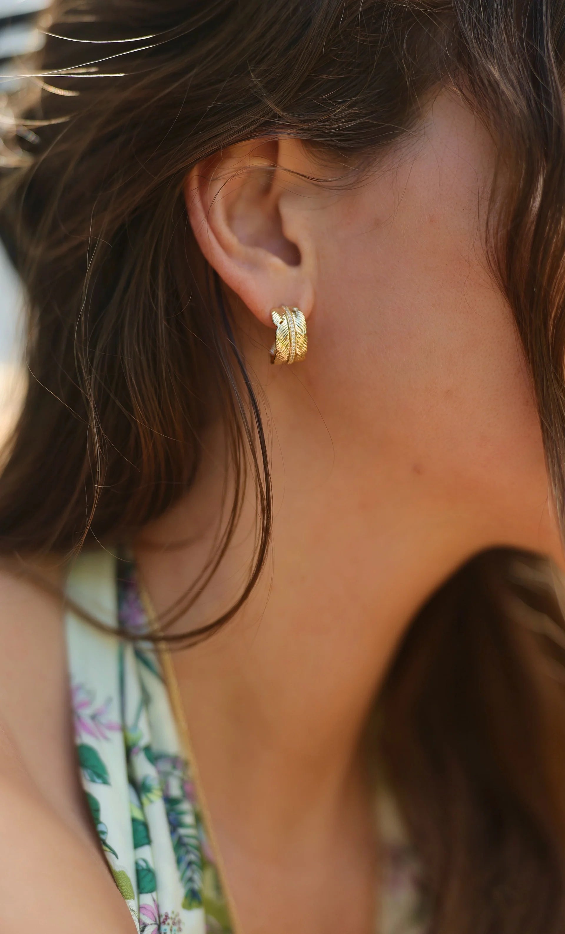 Pozłacane Kolczyki Półkoła Pióro z Kryształami