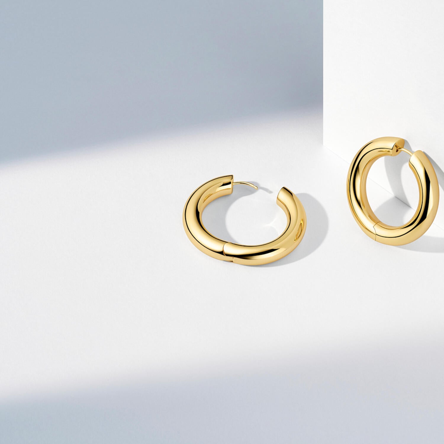 Złoty Blask w Wersji X-Grande: Kolczyki Koła Carrara, Vivagem Selection