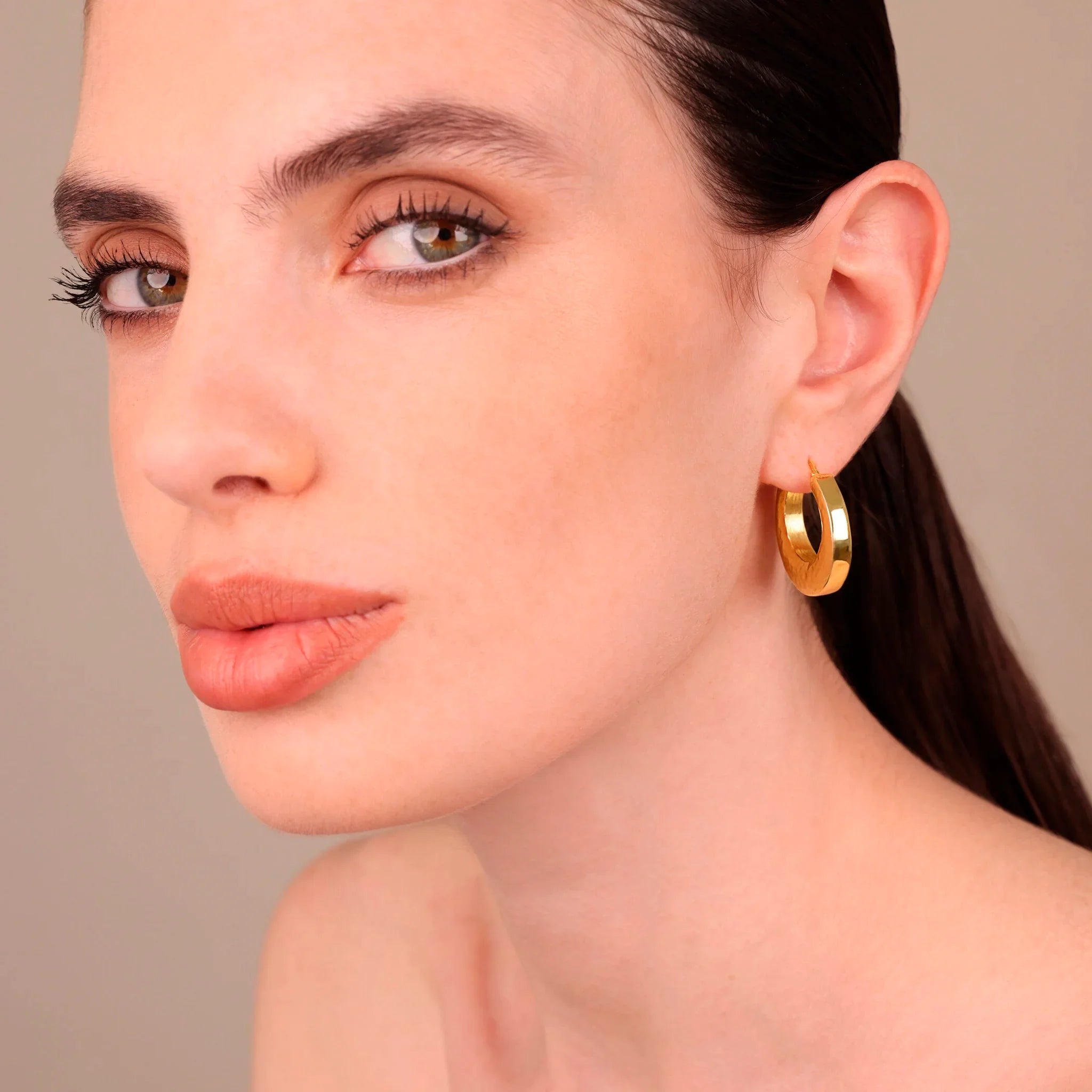 Kolczyki Koła Młotkowane | Lekkie Złoto Hipoalergiczne | Vivagem