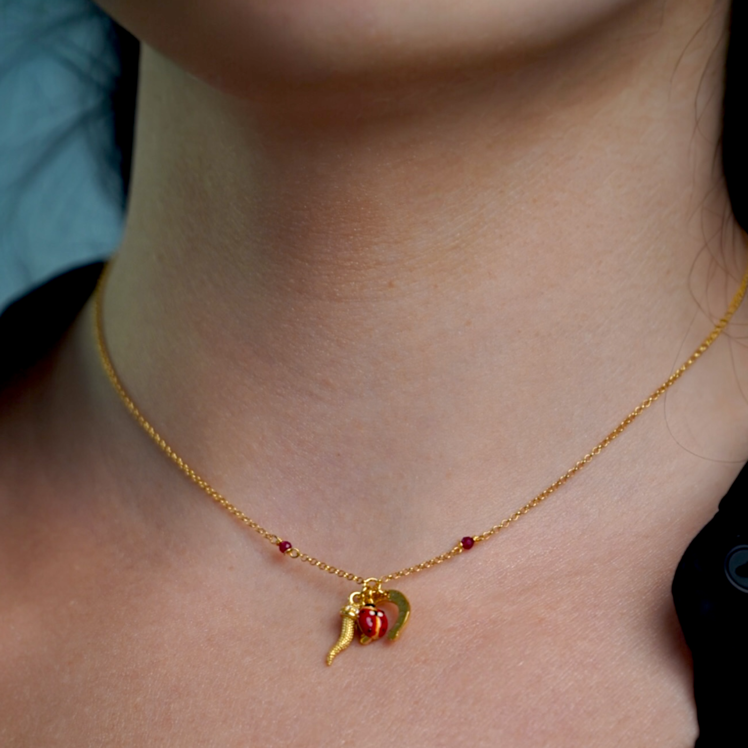 Złoty Naszyjnik Talizman Potrójne Szczęście | Biedronka Podkowa Róg | Vivagem