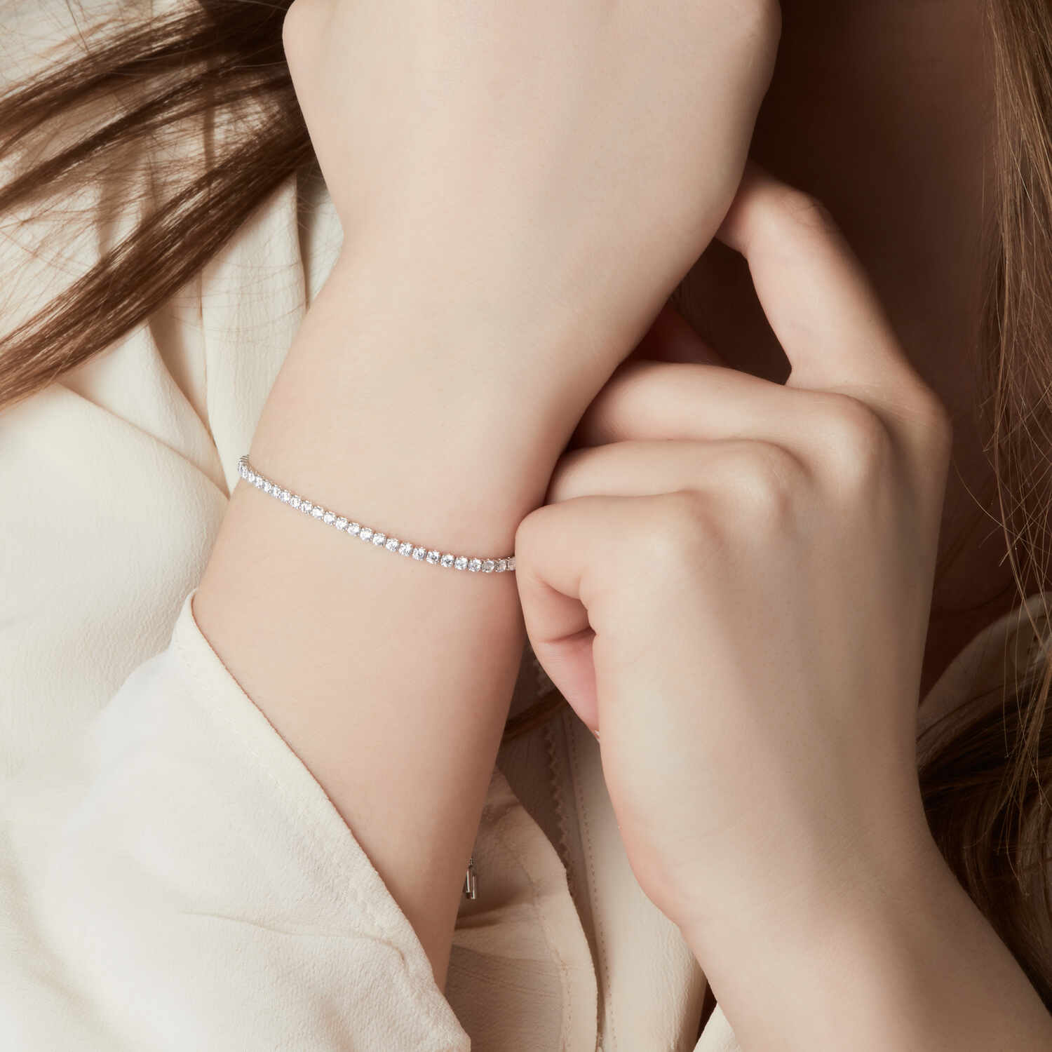 Idealnie Dopasowana Elegancja: Bransoletka Tennis Ellera, Srebro 925, Rodowane, Vivagem Selection