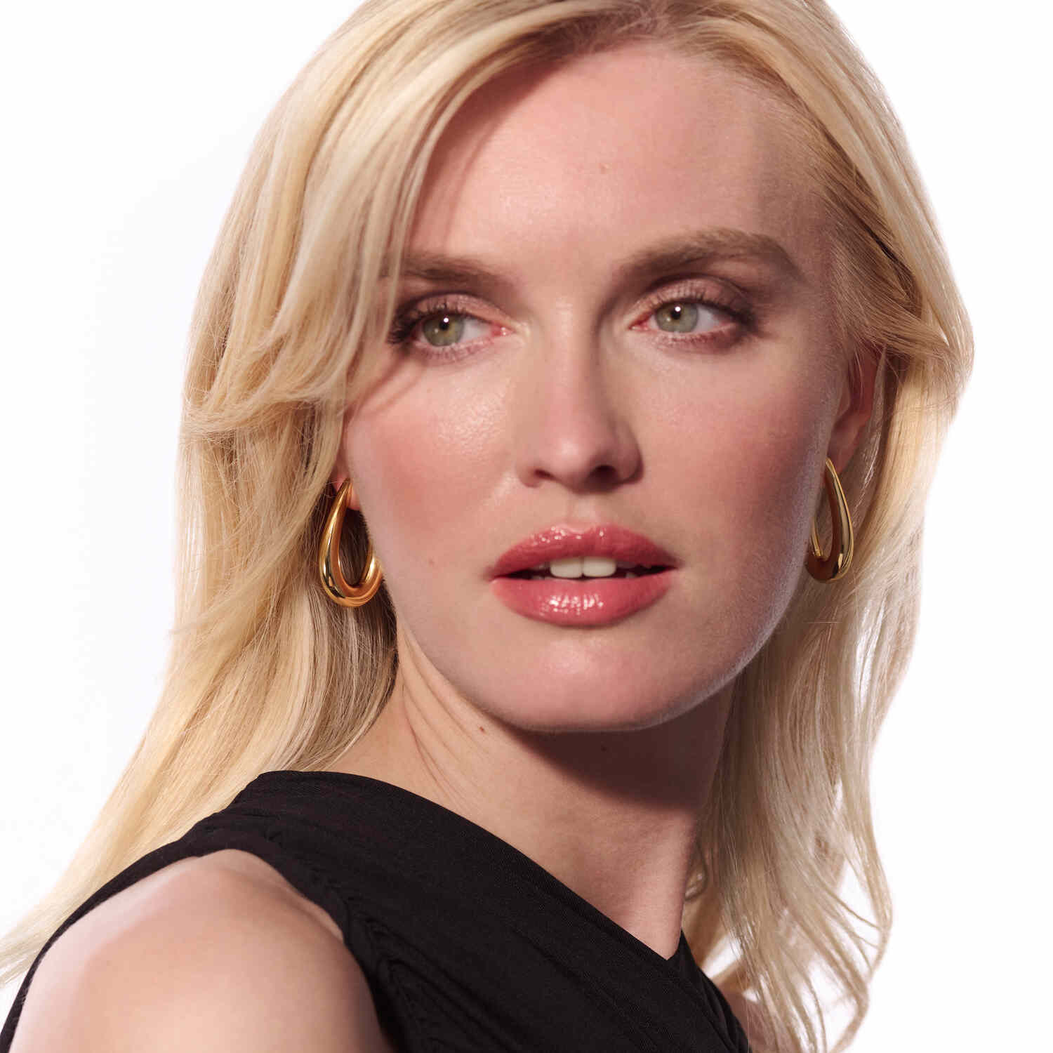 Złota Rzeźba Elegancji: Kolczyki Goccia Pianura Medio od Sif Jakobs, Srebro 925, Pozłacane 18k, Vivagem Selection