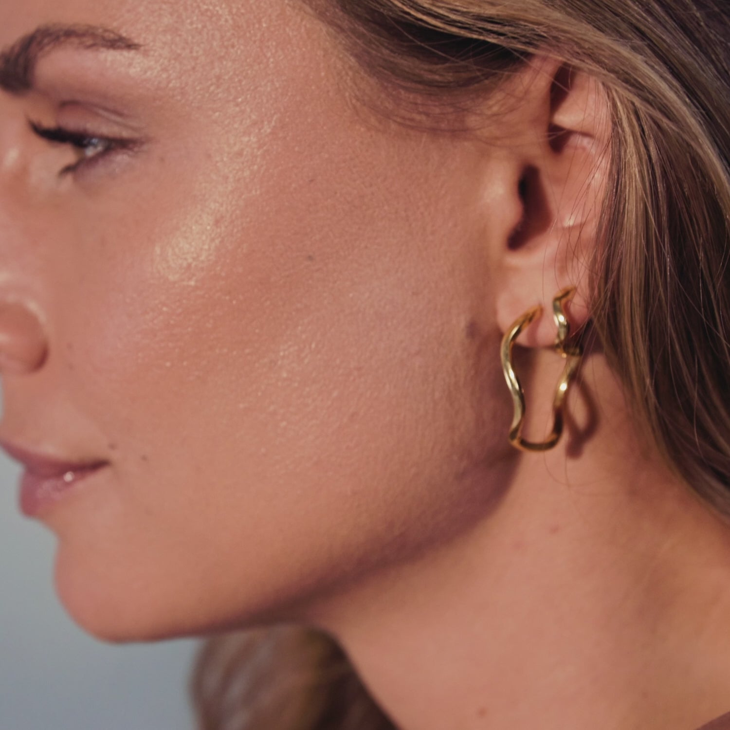 kolczyki pozłacane duże Ellera Waves