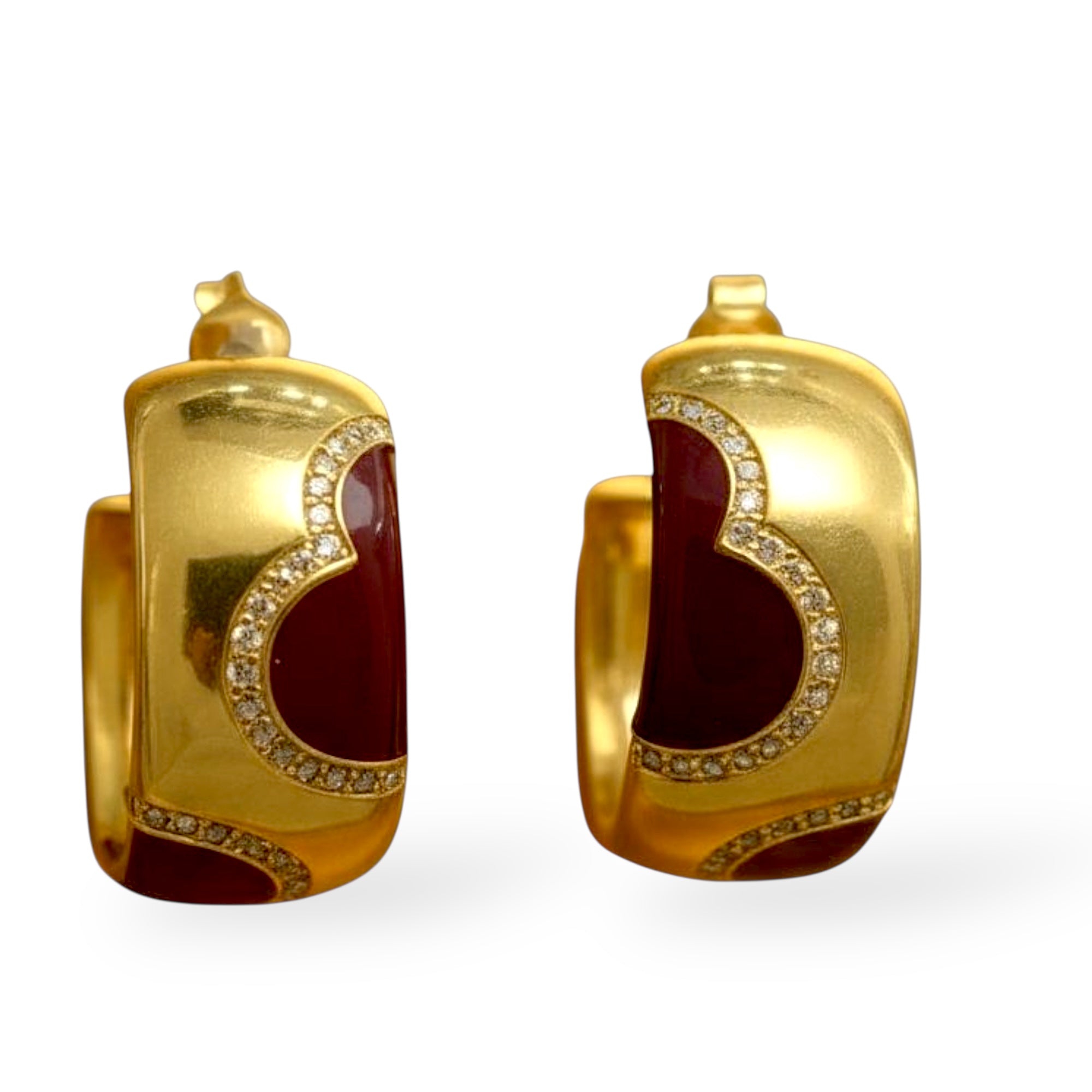 Złote Kolczyki Huggies Serce, Emalia Pavé | Prezent Miłości | Vivagem