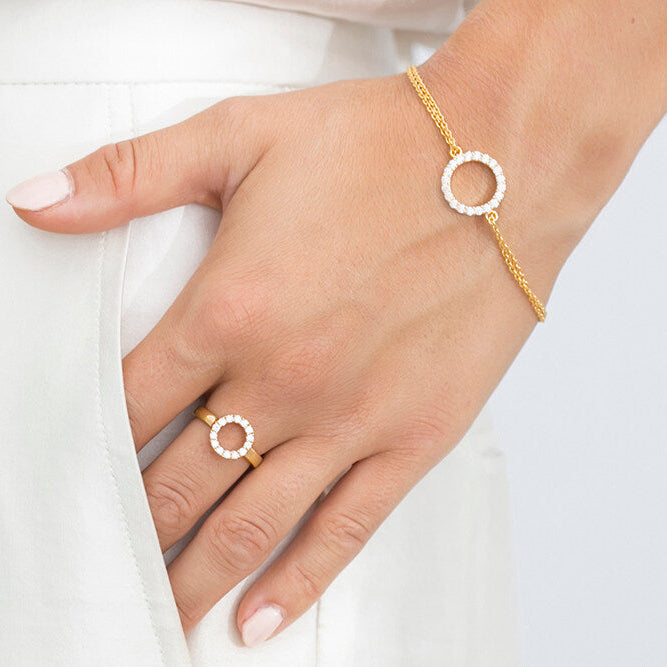 Złoty Krąg Subtelności: Pozłacany Pierścionek Biella Piccolo Sif Jakobs z Cyrkoniami, Vivagem Selection