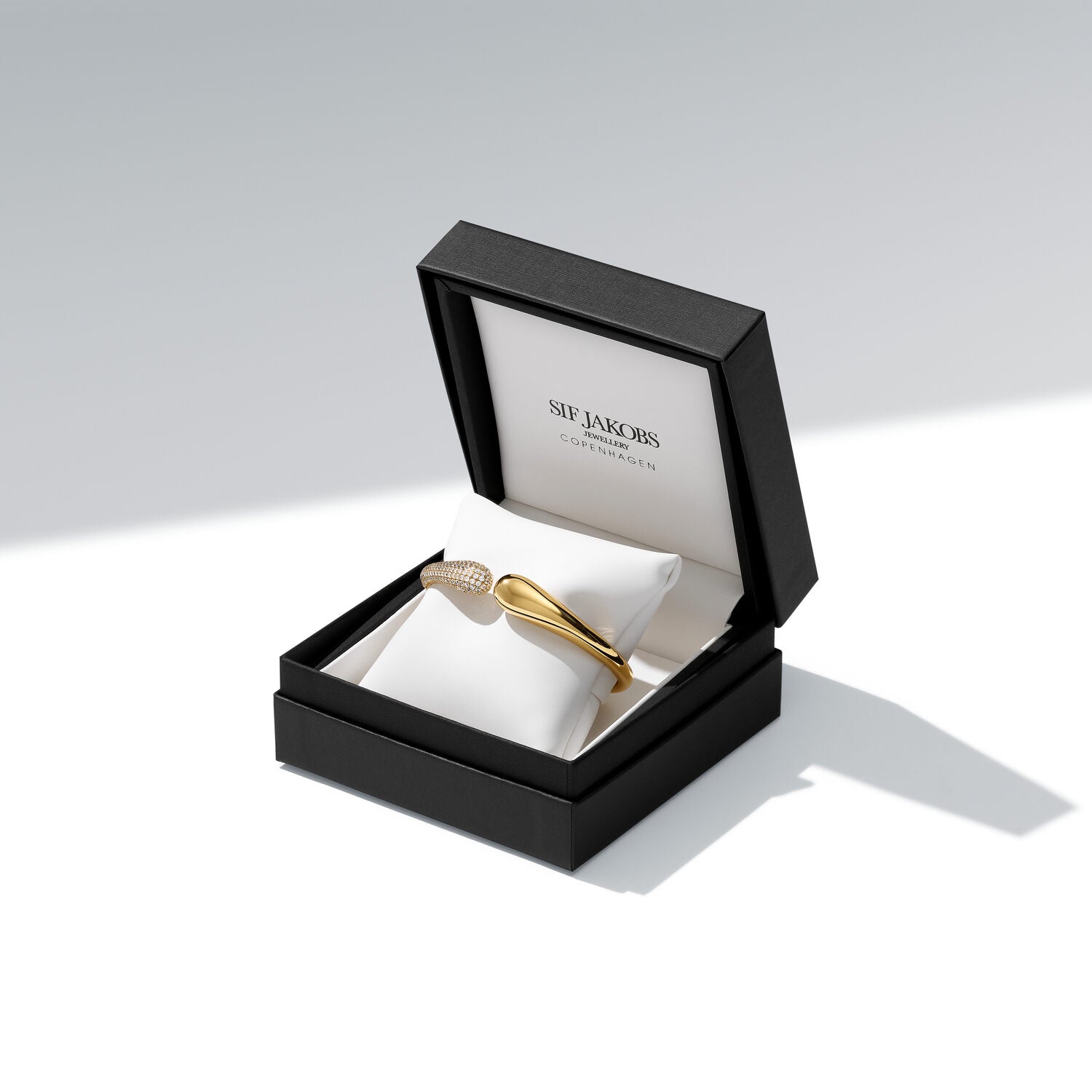 Pozłacana Bransoletka Bangle Goccia, Srebro 925, 18k Złoto, Cyrkonie Pavé, Vivagem Selection