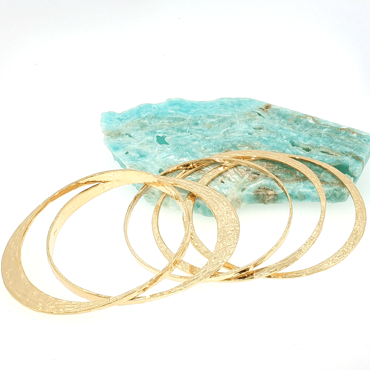 Złota Kaskada Słońca: Zestaw 5 Bransoletek Bangle Etrusca Gioielli, Młotkowane, Vivagem Selection - zdjęcie 7