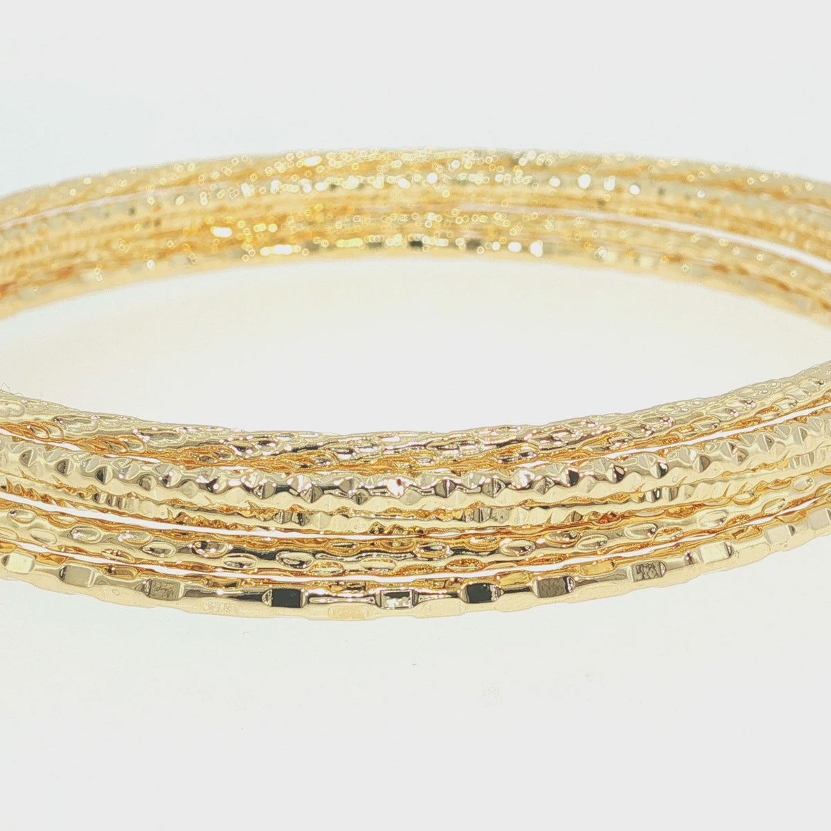 Różana Elegancja: Wielorzędowa Bransoletka Bangle Bronzallure Felicia z Perłą, Golden Rosé, Vivagem Selection - zdjęcie 9
